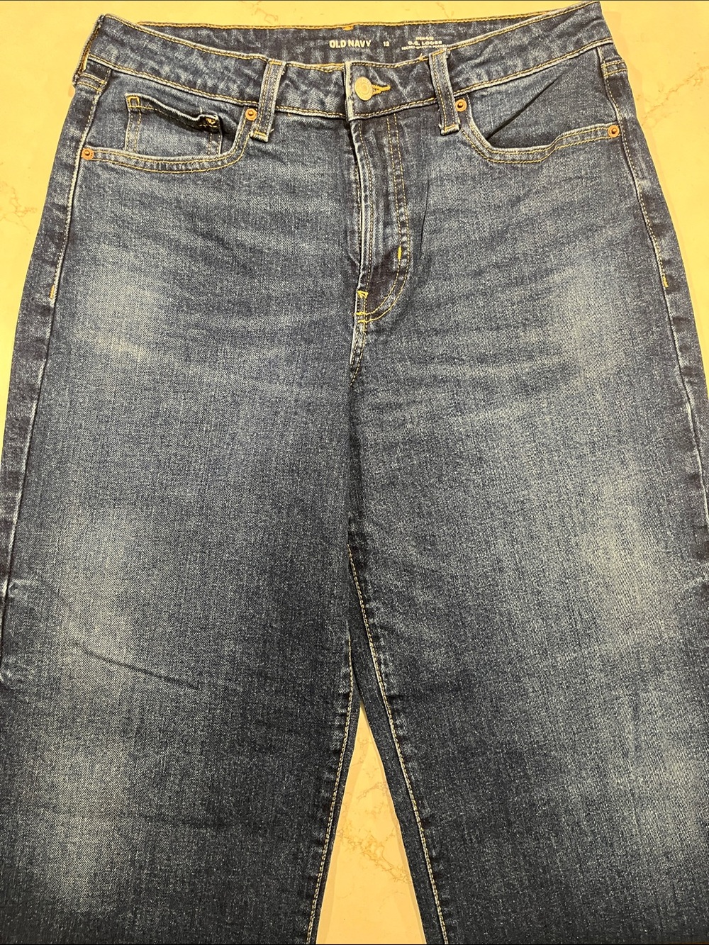 Old Navy women’s high rise OG loose jeans in Faded Blue Denim